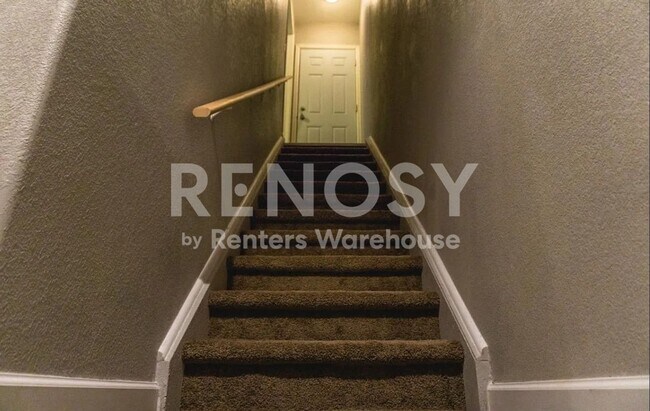 Building Photo - Spacious 4-Bedroom Duplex Near Anschutz Medical Campus – Available Now!