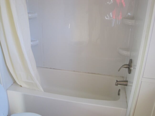 Building Photo - 4340 N Romero Cir E