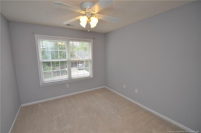 Building Photo - 806 Brickstone Dr