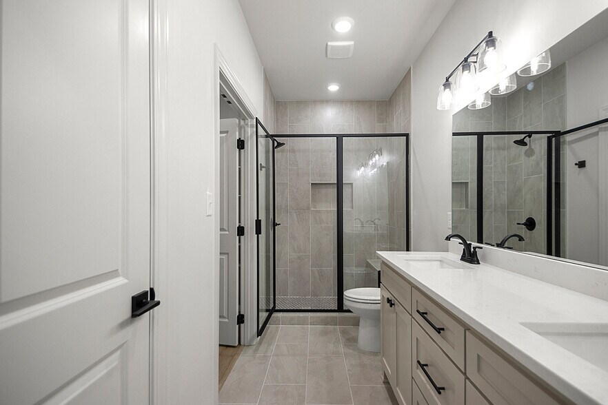 Building Photo - 13410 Teton Dr