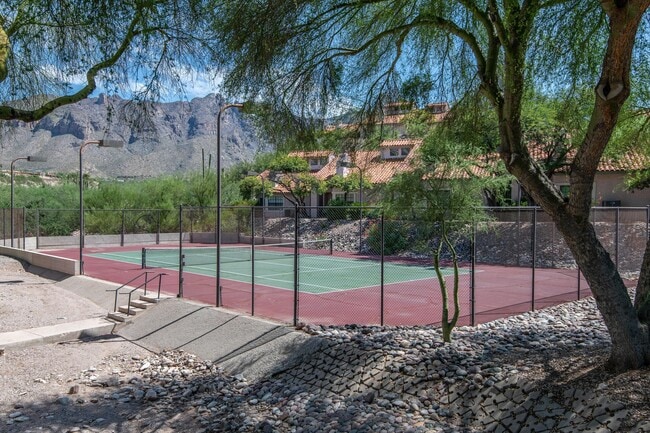 Building Photo - 6441 N Tierra De Las Catalinas