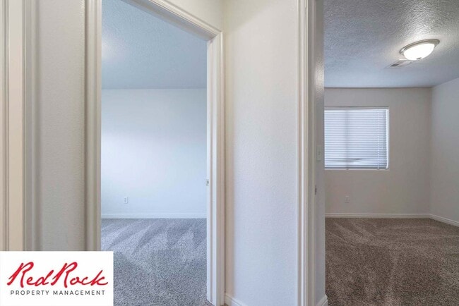 Building Photo - 3 Bed 2 Bath, 2 Car Garage with a Fully Fe...