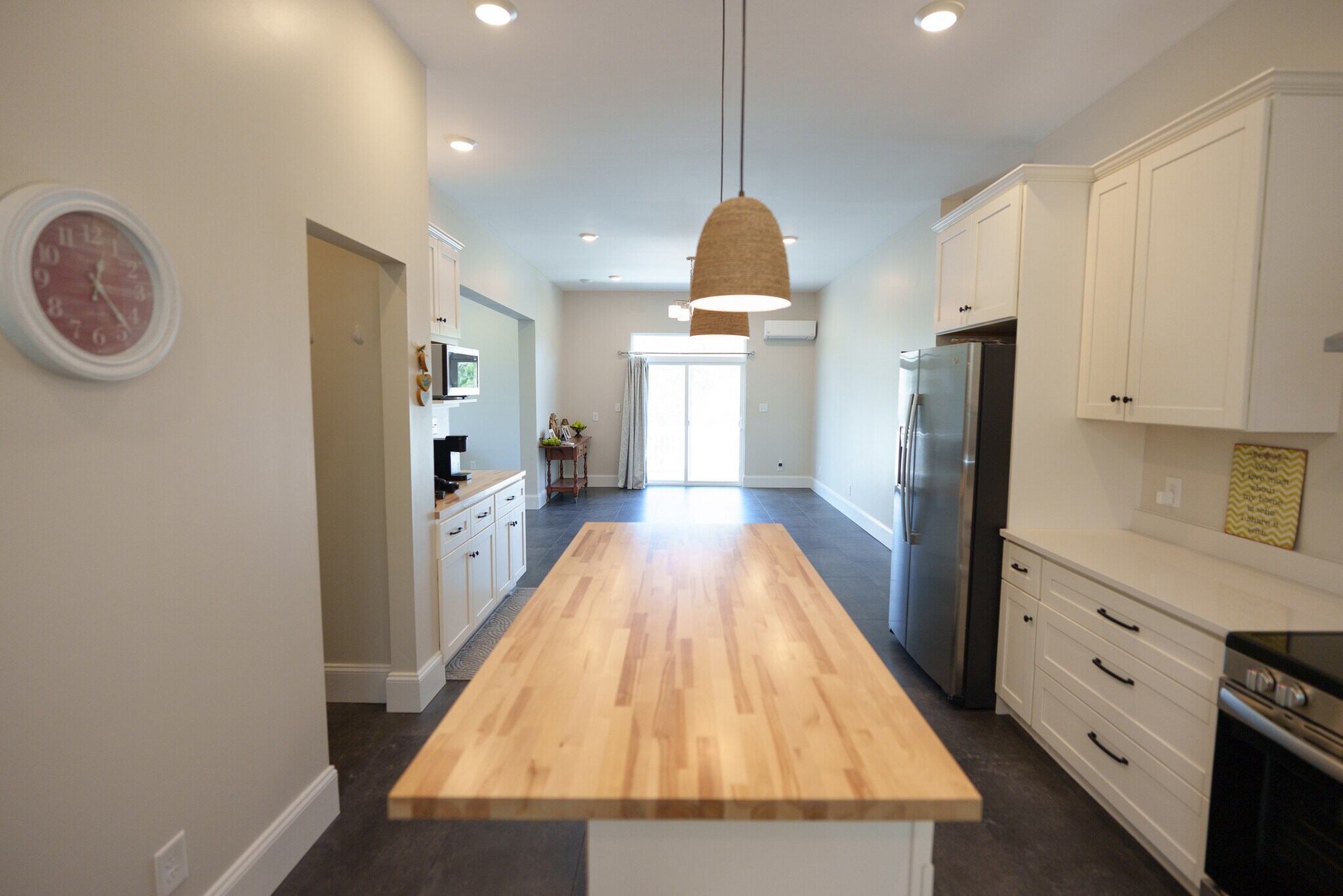 Building Photo - 60 Madison Dr