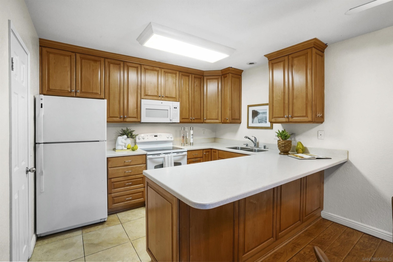 Building Photo - 433 Autumn Dr