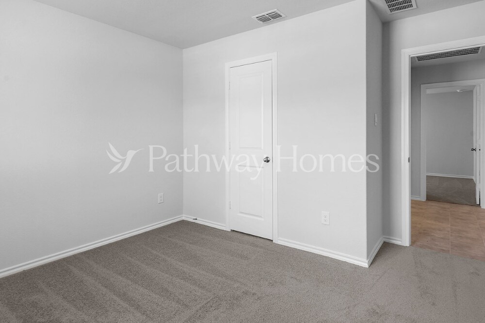 Building Photo - 9449 Golden Tree Ave