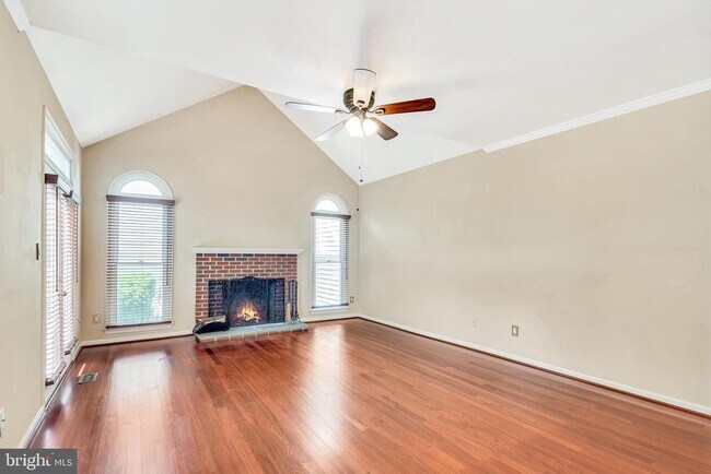 Building Photo - 21102 Raintree Ct