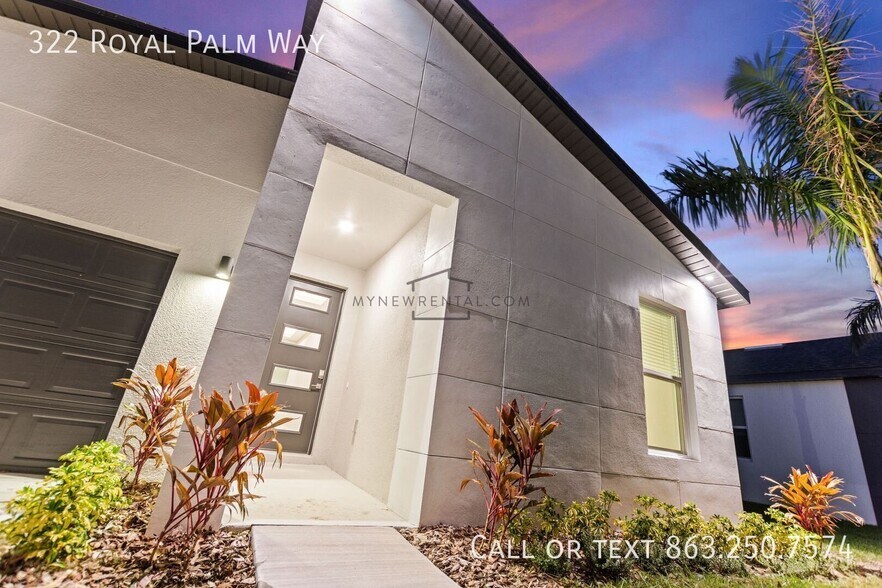 Building Photo - 322 Royal Palm Wy