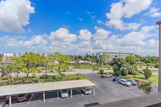 Building Photo - 4460 Ironwood Cir