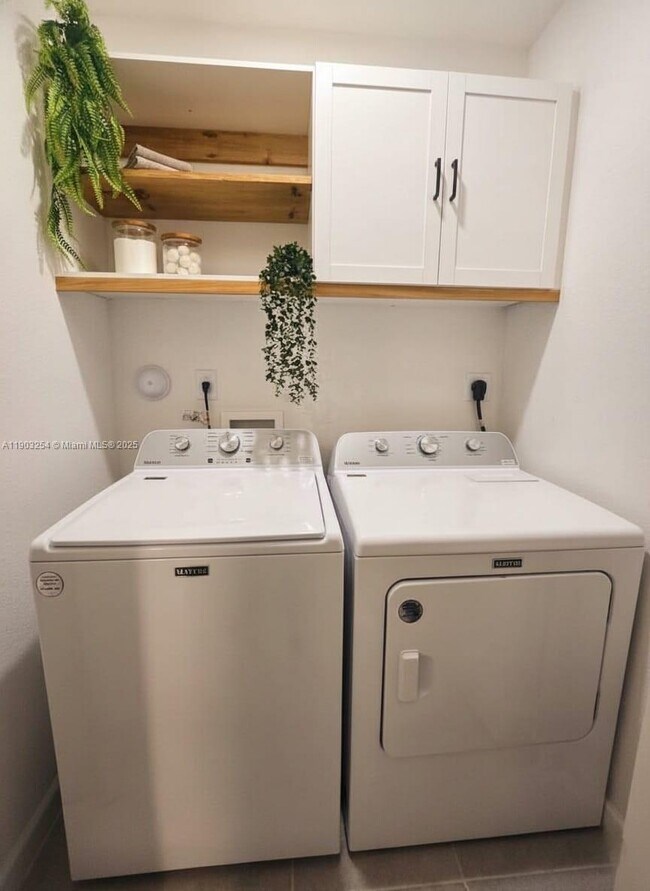 Building Photo - 23252 SW 128th Ave