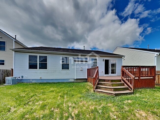 Building Photo - 5864 Westbank Dr