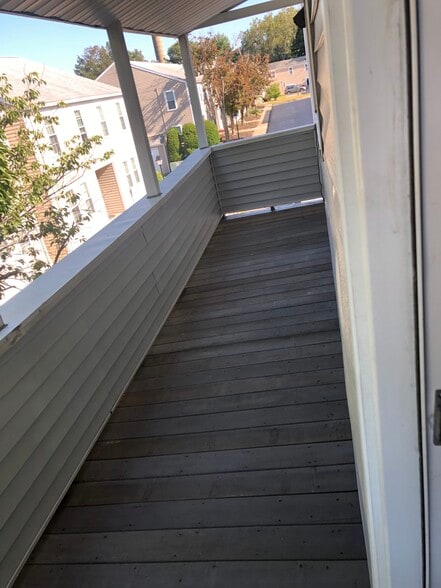 Building Photo - 84 Endicott St