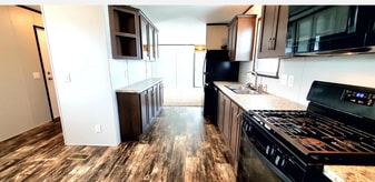 Building Photo - 8040 Harbour Dr