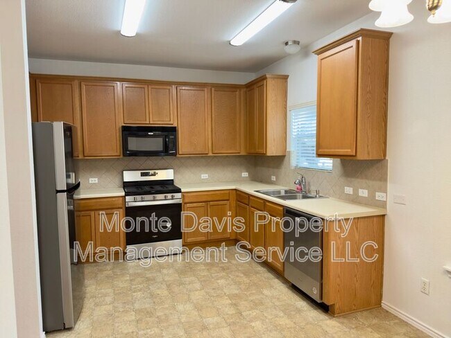 Building Photo - 10317 Laredo Dr