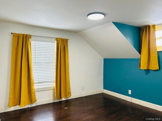 Building Photo - 67 Schneider Ave