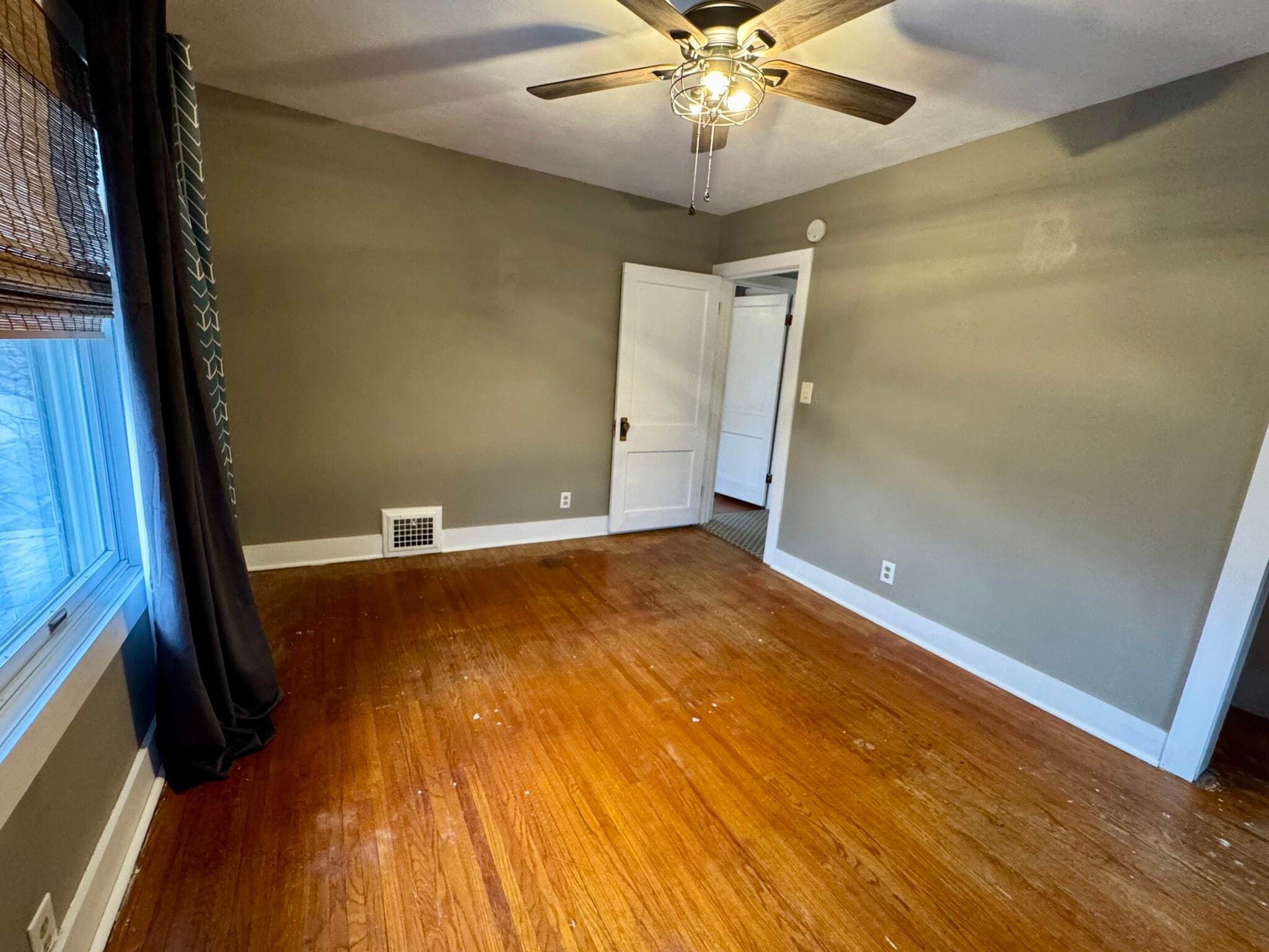 Building Photo - 2225 26th St