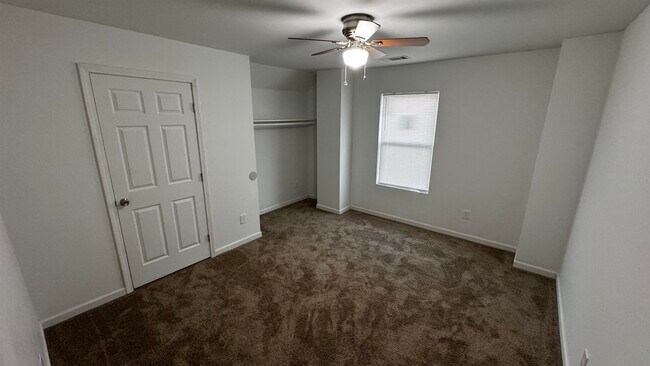 Building Photo - 3021 Chelsea Ave