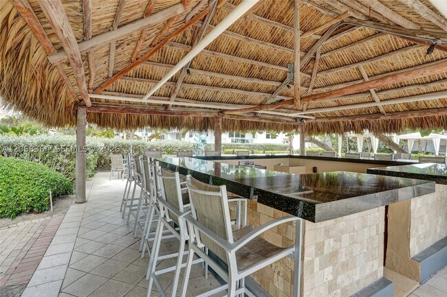 Building Photo - 3000 S Ocean Dr