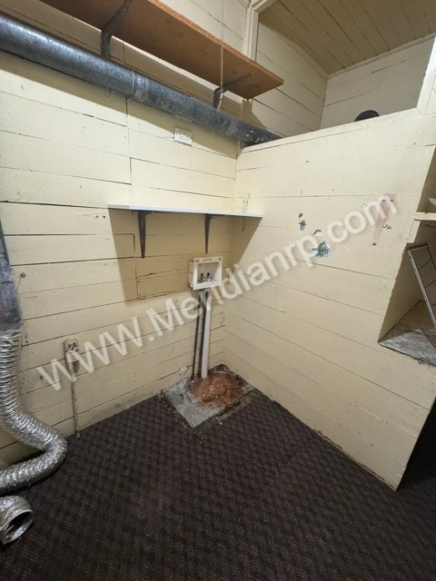 Building Photo - 457 Nussbaum Ave