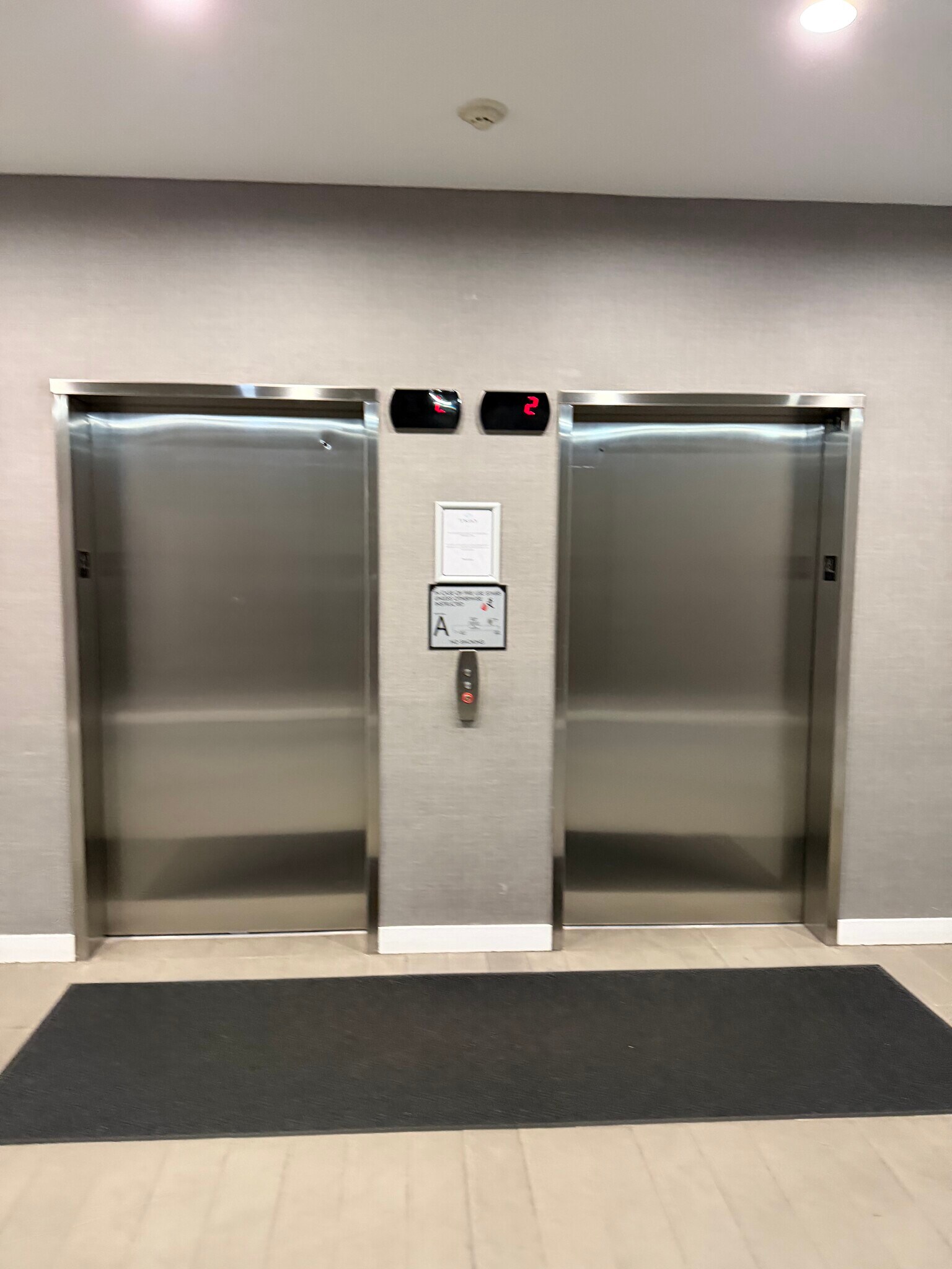 Building Photo - 600 12th St