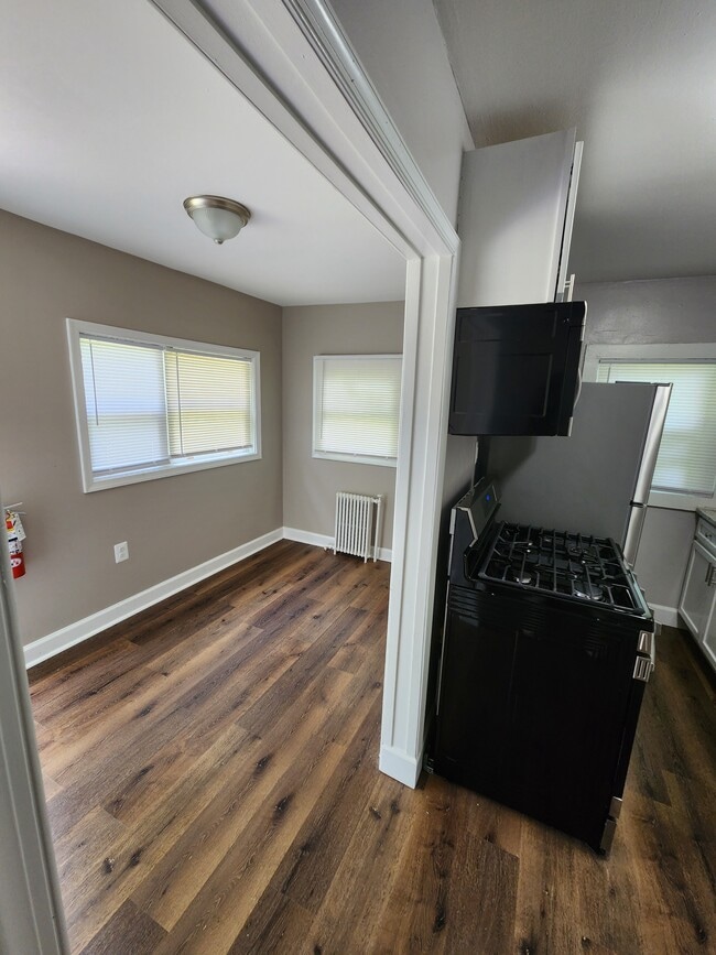 Building Photo - The Chartum