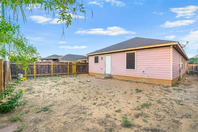 Building Photo - 14119 Fawn Dr