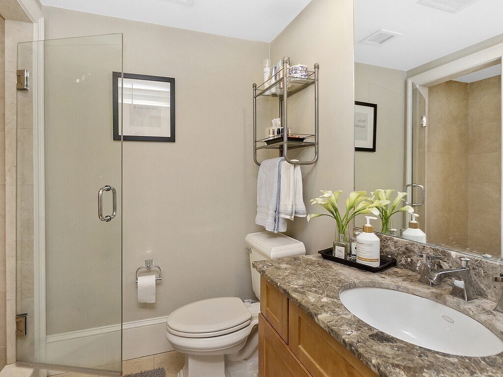 Building Photo - 93 E Brookline St