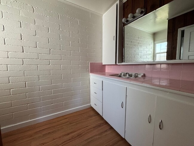 Building Photo - 2305 Lomita Blvd