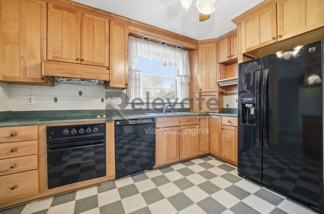 Building Photo - 9002 Michaux Ln