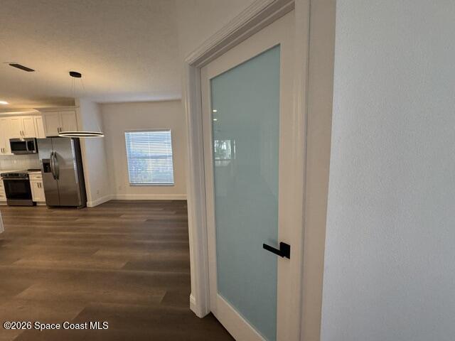 Building Photo - 982 Villa Dr