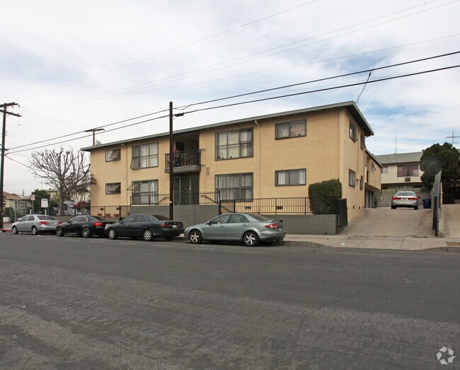 Building Photo - 4729-4735 Lexington Ave
