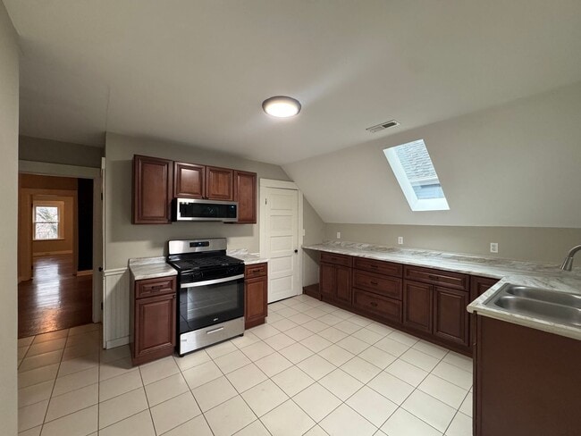 Building Photo - 3338 Marvin Ave