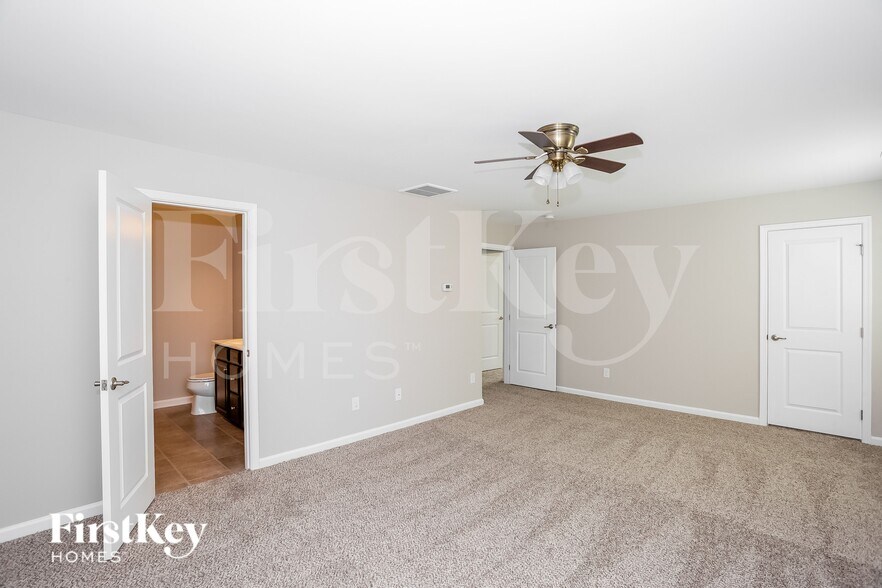 Building Photo - 7357 Elbens Ln SW