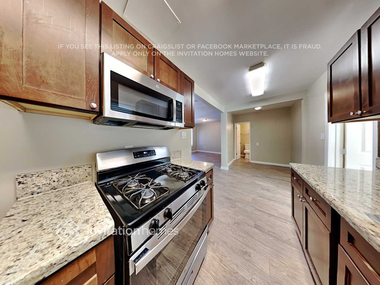 Building Photo - 17957 Orange Way