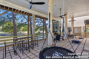 Building Photo - 6789 river