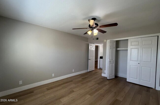Building Photo - 740 W Elm St