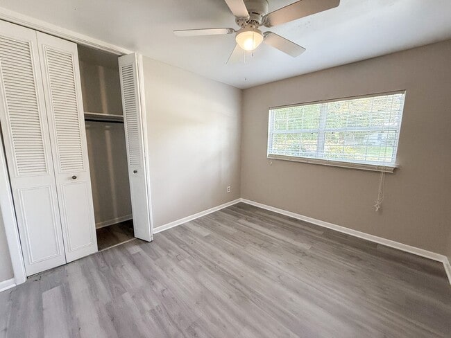 Building Photo - 3331 NW 27th Ave