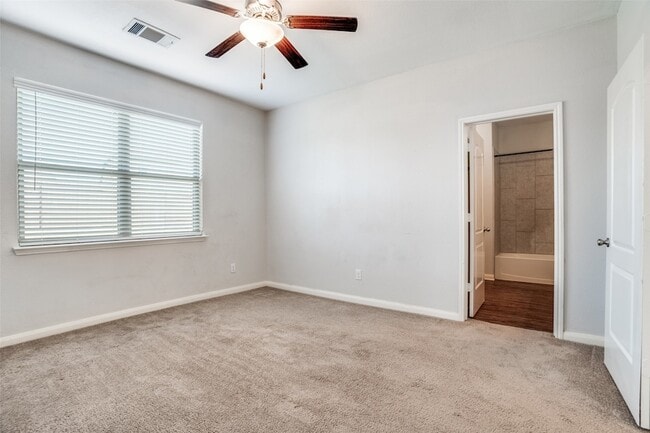 Building Photo - 1608 Kim Loan Dr