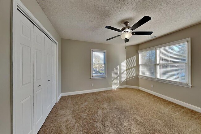 Building Photo - 5305 Rutland Ct