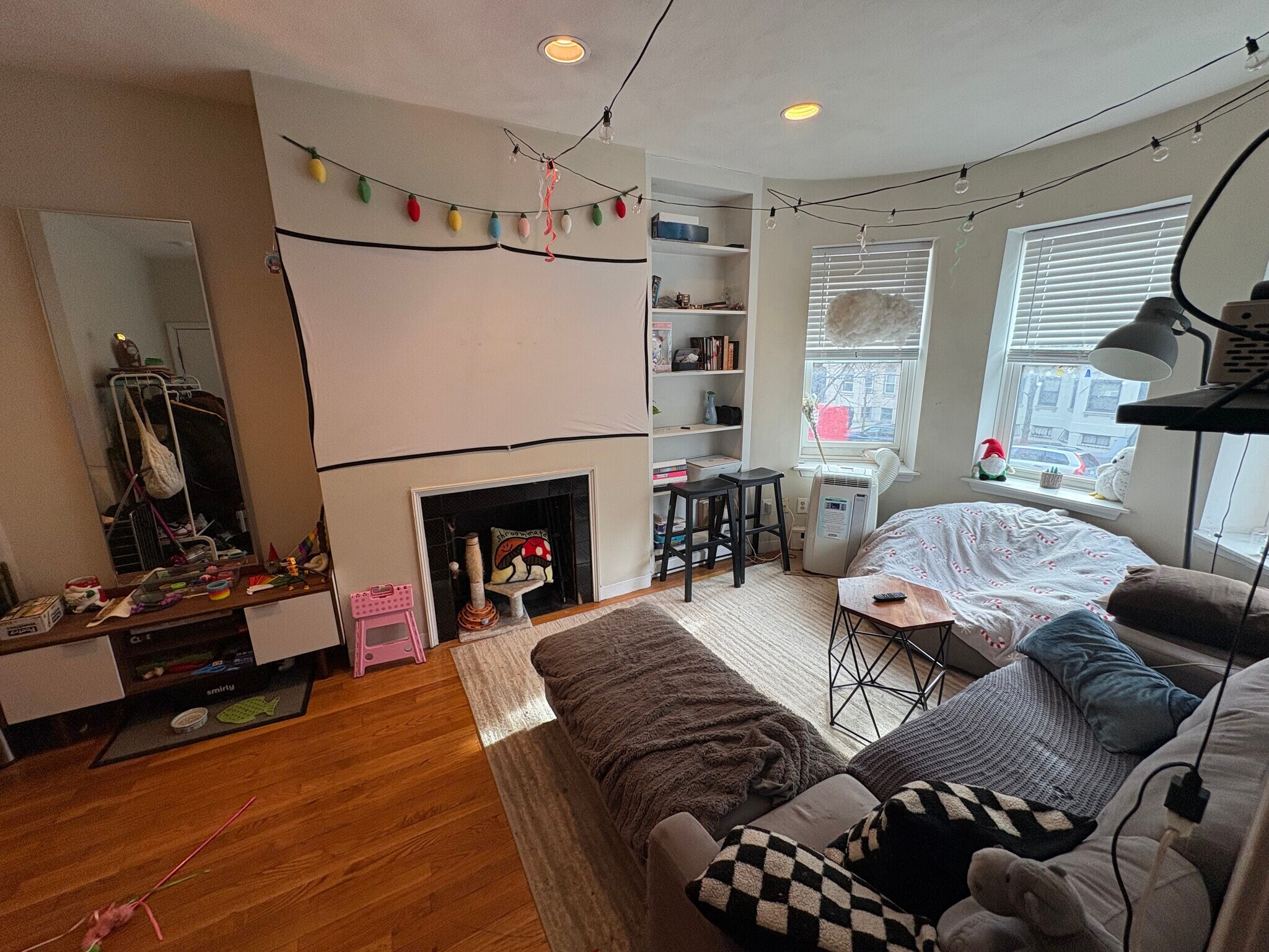 Building Photo - 35 Westland Ave