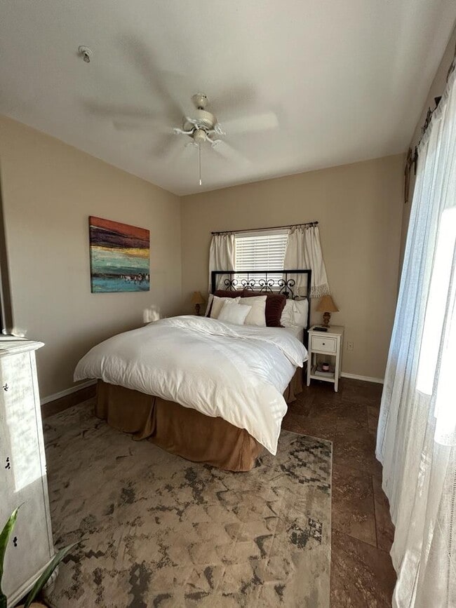 Building Photo - 13700 N Fountain Hills Blvd