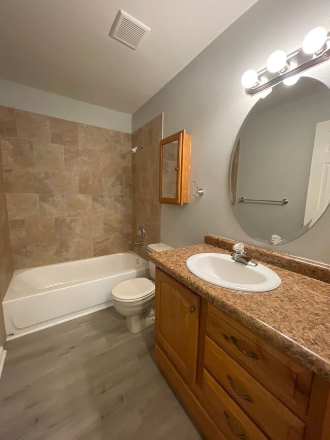 Building Photo - 4015 Stonedike Dr