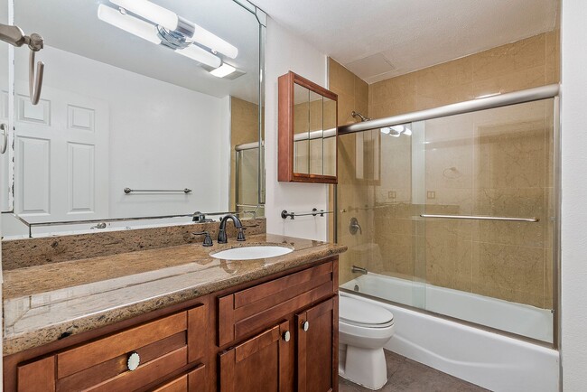 Building Photo - Best Building on the Block || 1 Bedroom Co...