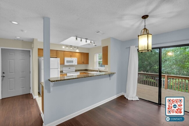 Building Photo - Updated Home in The Gatherings: A Hilton H...