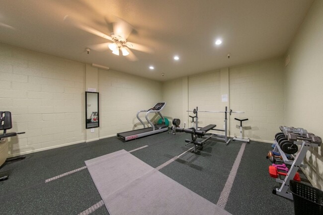 Building Photo - 1BR/1BA North Park Condo - 55+ Community, ...