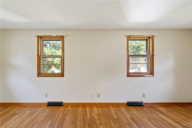 Building Photo - 107 Overlook Dr