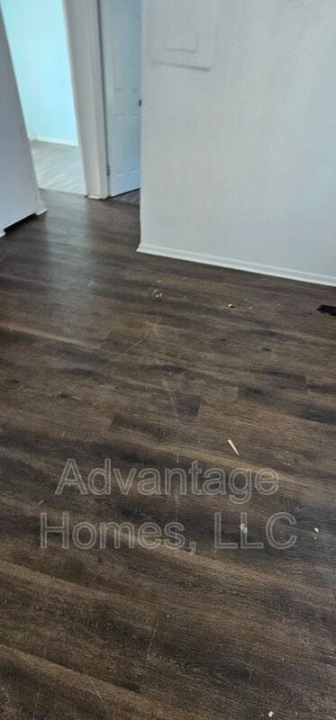 Building Photo - 1015 N Scott Ave