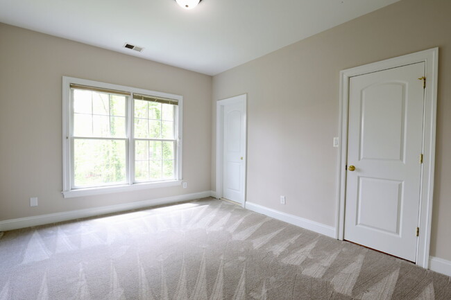 Building Photo - Welcome Home