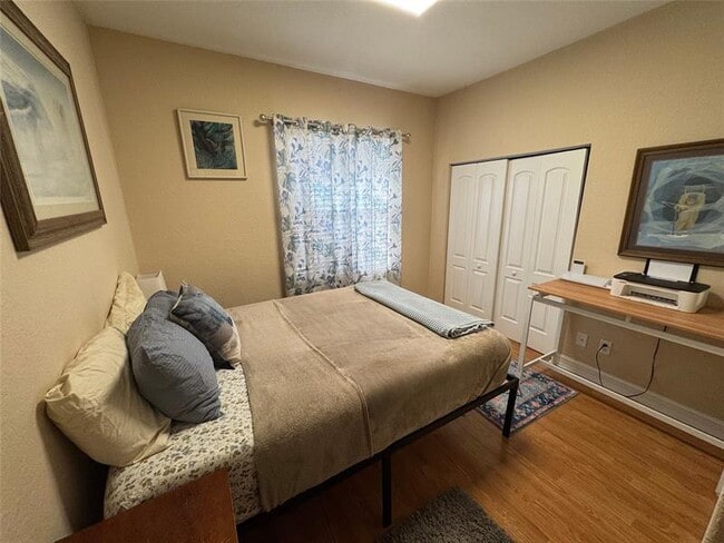 Building Photo - 1464 SW 28th Ave