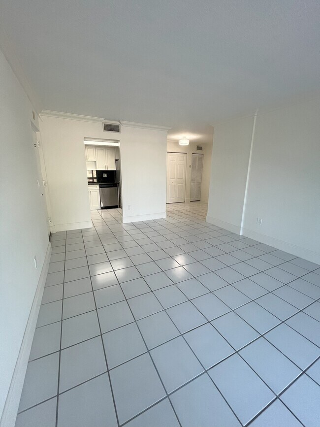 Building Photo - 8311 SW 142nd Ave