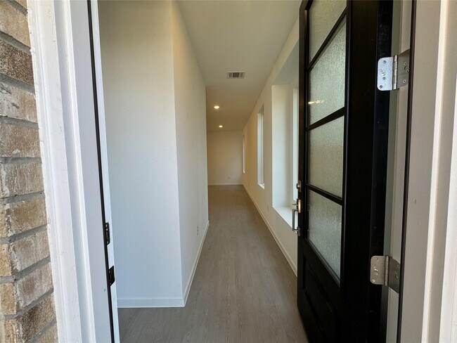 Building Photo - 21623 Colonial Medow Creek Trl